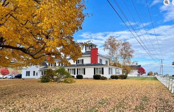 Maple Ridge Center Has Sold!